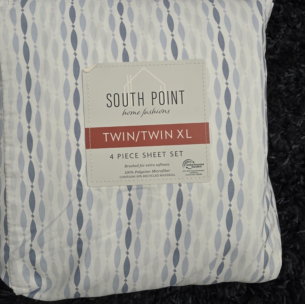 Southpoint Home Fashions TwinXL Size Sheet Set - Blue & White Microfiber